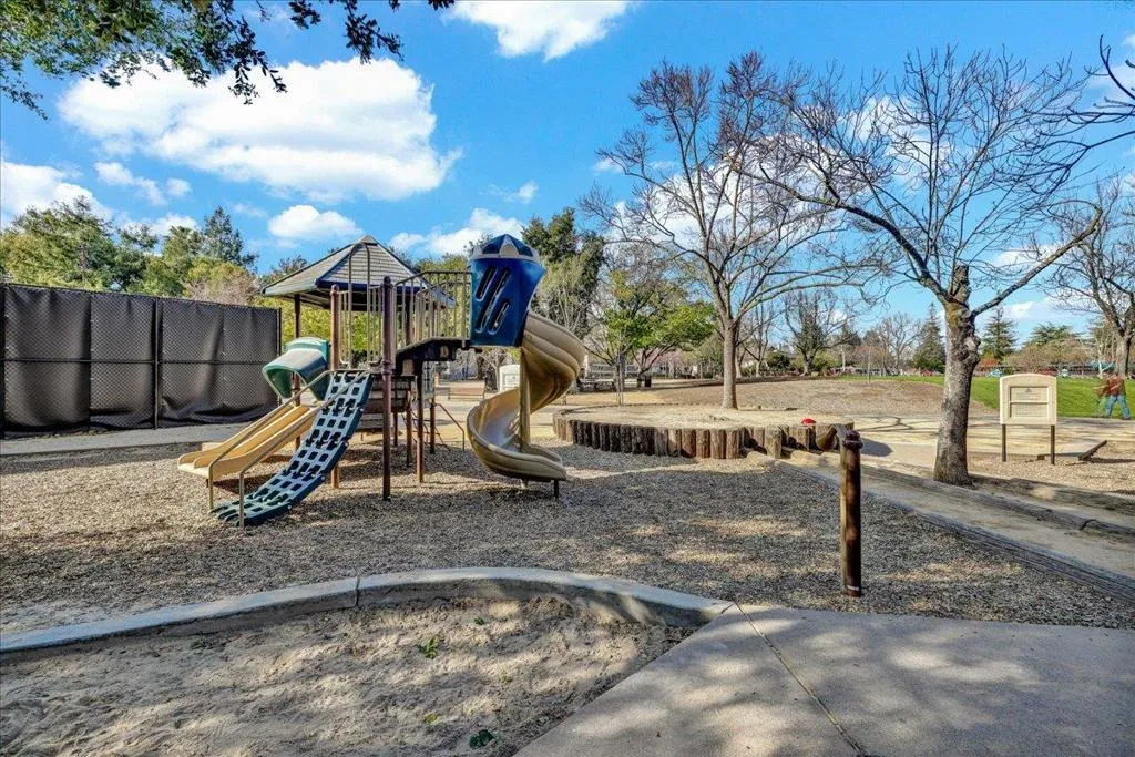 4989 Vanderbilt Drive, San Jose, California 95130 home-pic-42