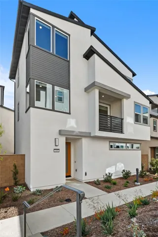 145 Sora, Irvine, California 92618