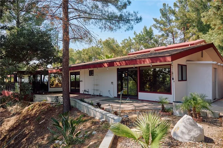 27424 Homyr Place, Canyon Country, California 91351