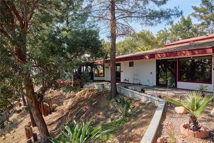 27424 Homyr Place, Canyon Country, California 91351