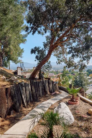 27424 Homyr Place, Canyon Country, California 91351