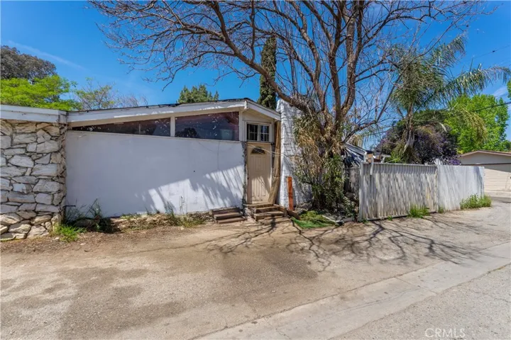 15023 Devonshire Street, Mission Hills (san Fernando), California 91345