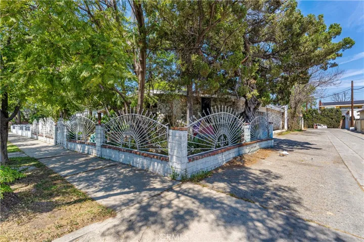 15023 Devonshire Street, Mission Hills (san Fernando), California 91345