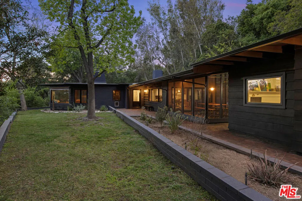 2235 Villa Heights Road, Pasadena, California 91107 home-pic-41