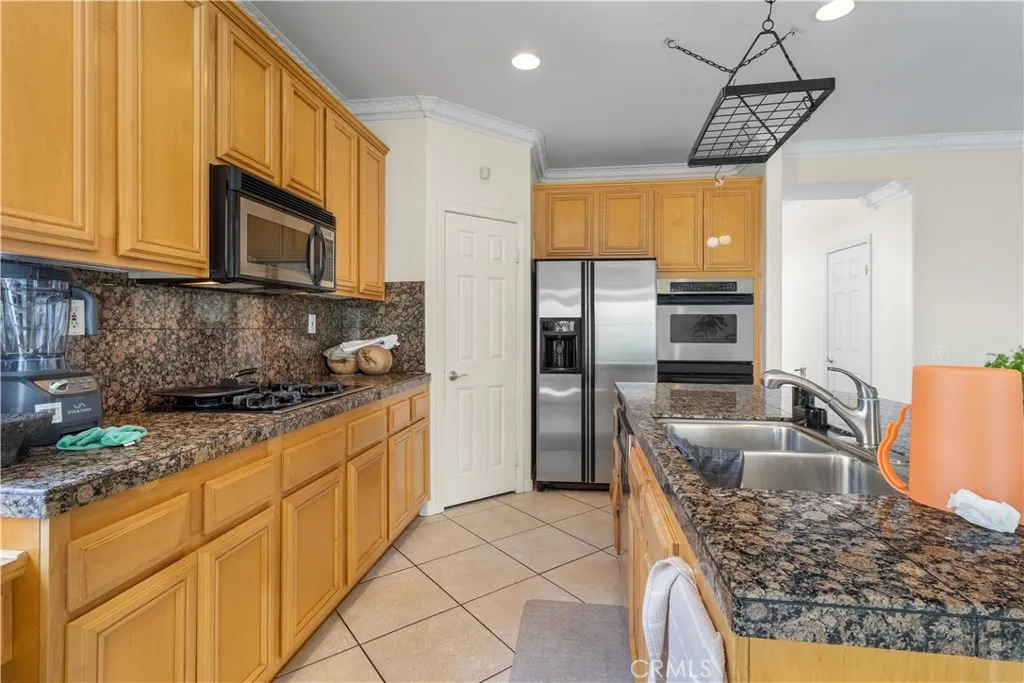 31553 Sagecrest Drive, Riverside, California 92532 home-pic-15