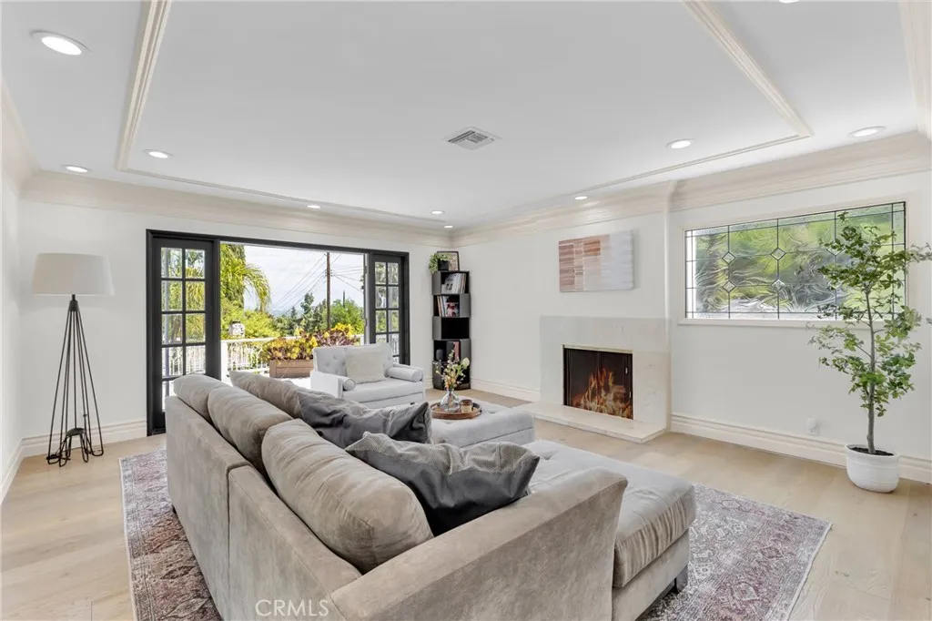 4501 Grimes Place, Encino, California 91316 home-pic-7