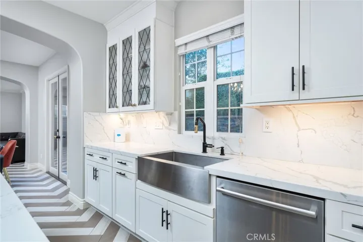 1347 Cole Lane, Upland, California 91784