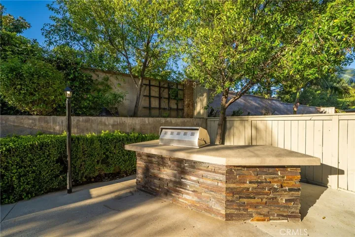 1347 Cole Lane, Upland, California 91784