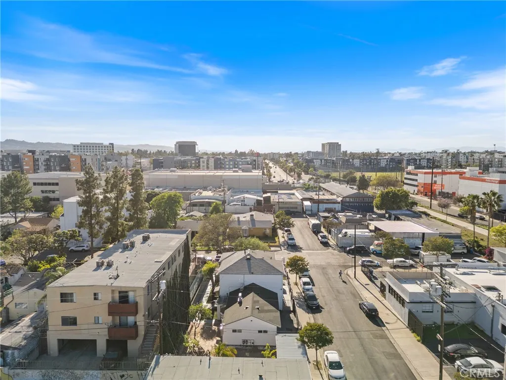 5334 Cleon Avenue, North Hollywood, California 91601 home-pic-52