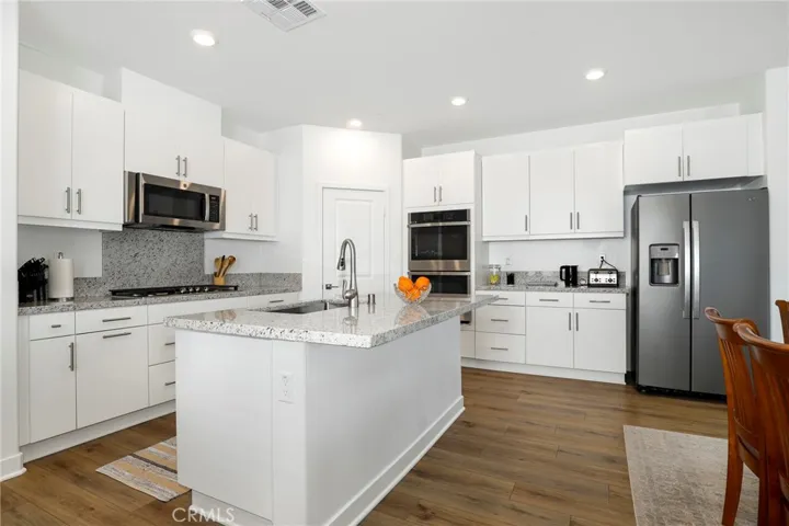 2476 Yellowstone Way, Rialto, California 92377