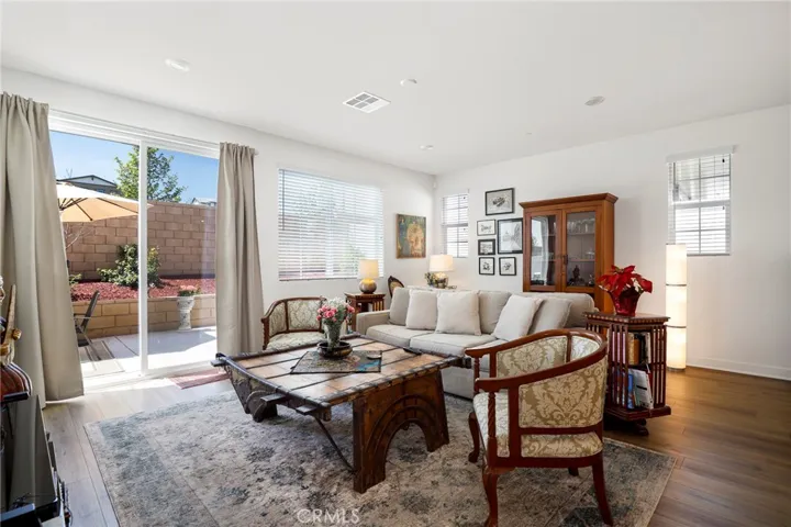 2476 Yellowstone Way, Rialto, California 92377