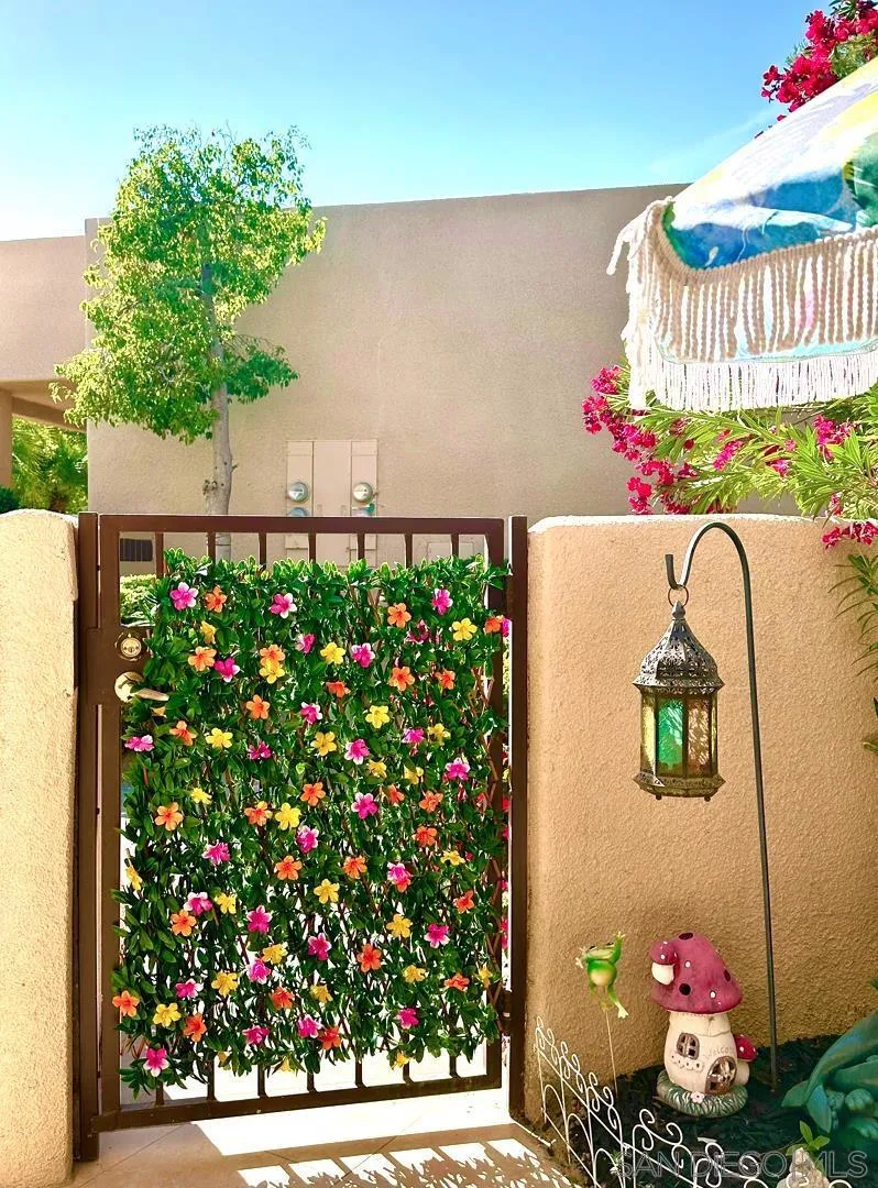 28740 Desert Princess Dr, Cathedral City, California 92234 home-pic-5