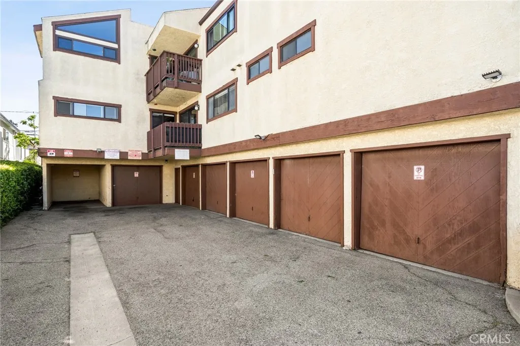 1242 E 4th Street 5, Long Beach, California 90802 home-pic-24