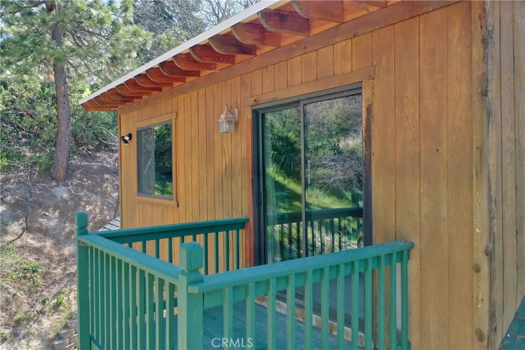 29278 Pine Drive, Cedar Glen, California 92321 home-pic-15