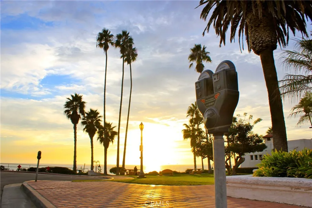 18 Calle Pacifica, San Clemente, California 92673 home-pic-43