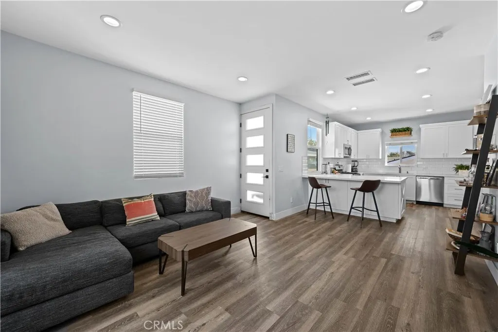 521 Penn Street, El Segundo, California 90245 home-pic-32