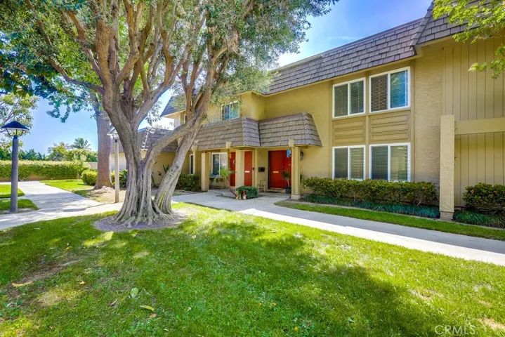 18250 Cabrillo Court, Fountain Valley, California 92708