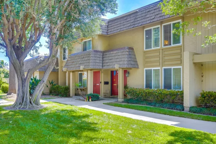 18250 Cabrillo Court, Fountain Valley, California 92708