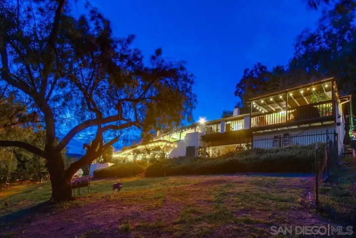 1935 Vista De La Montana, El Cajon, California 92019