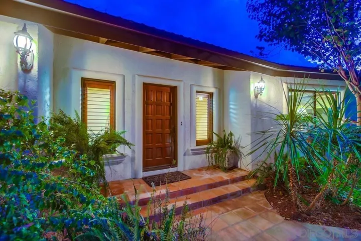 1935 Vista De La Montana, El Cajon, California 92019