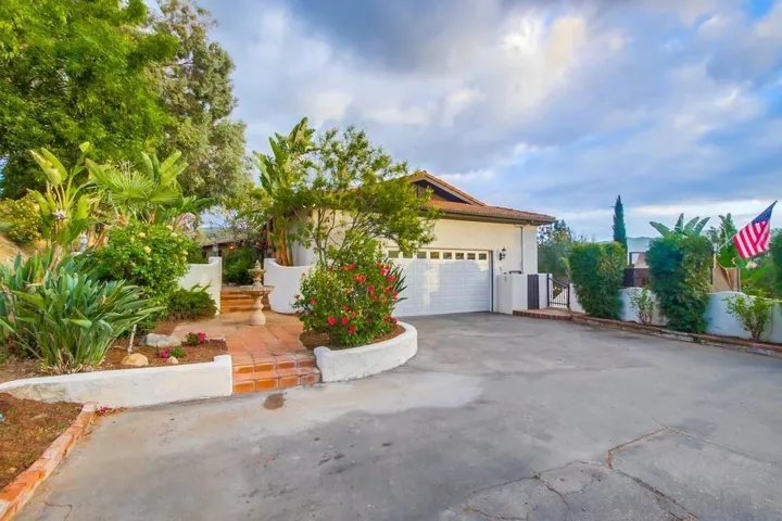 1935 Vista De La Montana, El Cajon, California 92019