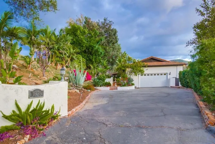 1935 Vista De La Montana, El Cajon, California 92019