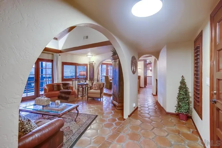 1935 Vista De La Montana, El Cajon, California 92019