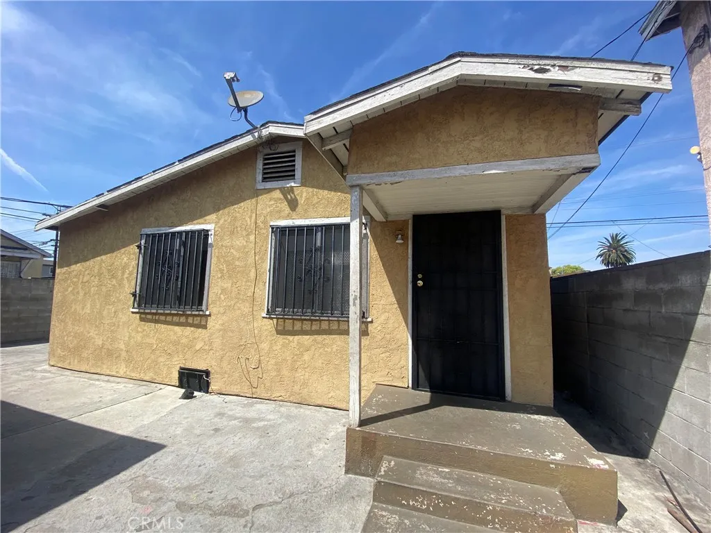 415 E Vernon Avenue, Los Angeles, California 90011 — photo 5