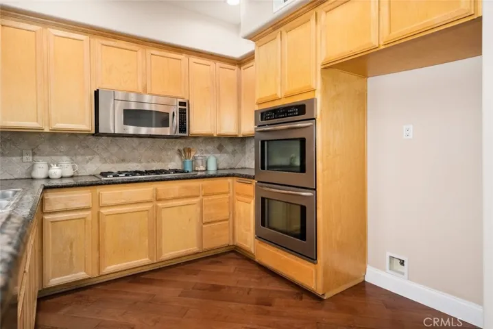 540 E Angeleno Avenue 202, Burbank, California 91501