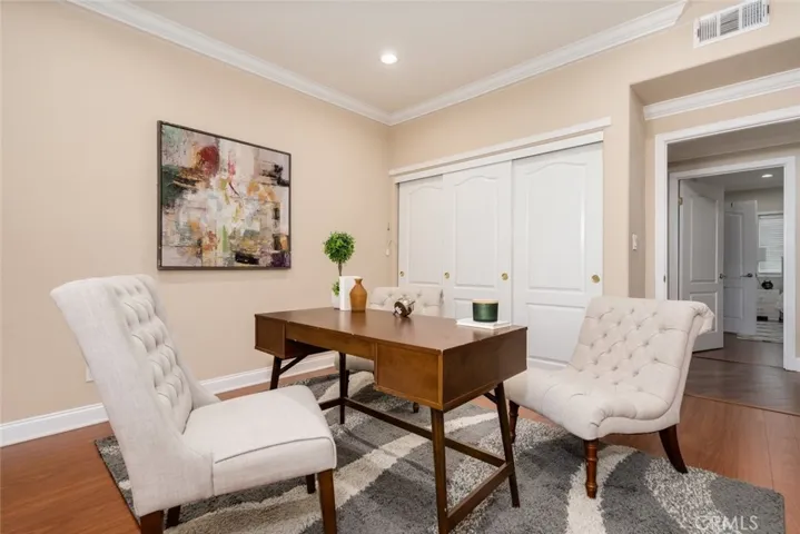 540 E Angeleno Avenue 202, Burbank, California 91501