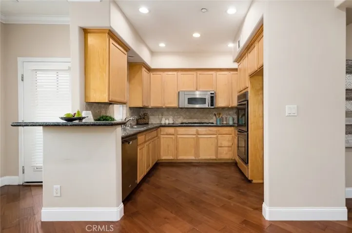 540 E Angeleno Avenue 202, Burbank, California 91501