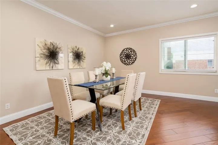 540 E Angeleno Avenue 202, Burbank, California 91501