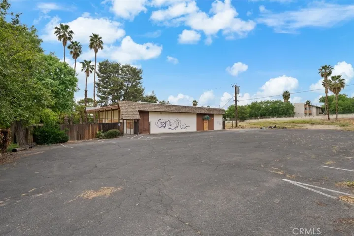 200 W Jeffrey Street, Bakersfield, California 93305