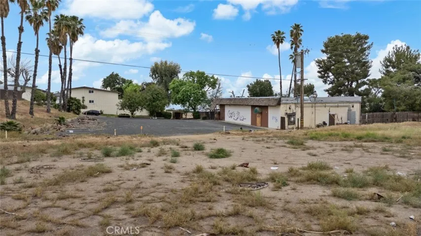 200 W Jeffrey Street, Bakersfield, California 93305