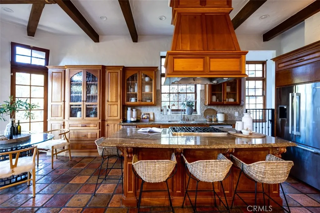 2942 Passmore Drive, Los Angeles, California 90068 home-pic-11