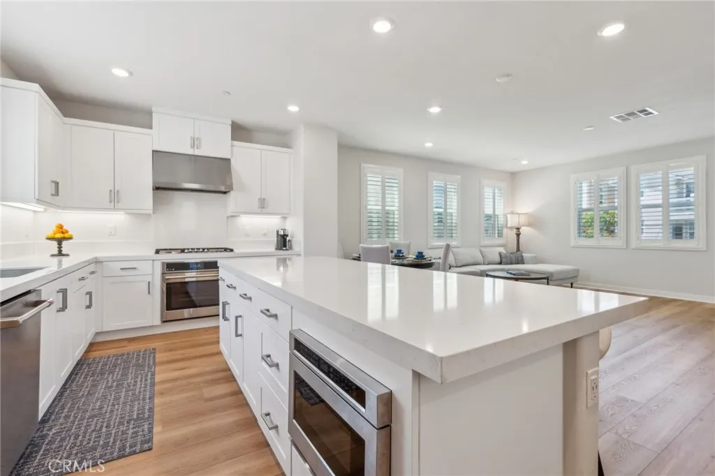 25 Splendor Way, Rancho Mission Viejo, California 92694 home-pic-10