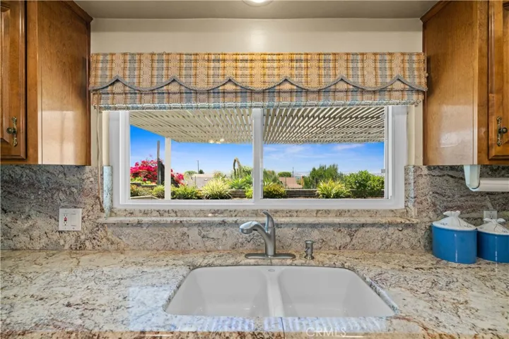 415 S Cedarhaven Way, Anaheim Hills, California 92807