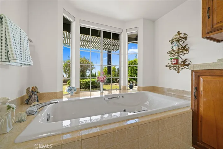 415 S Cedarhaven Way, Anaheim Hills, California 92807