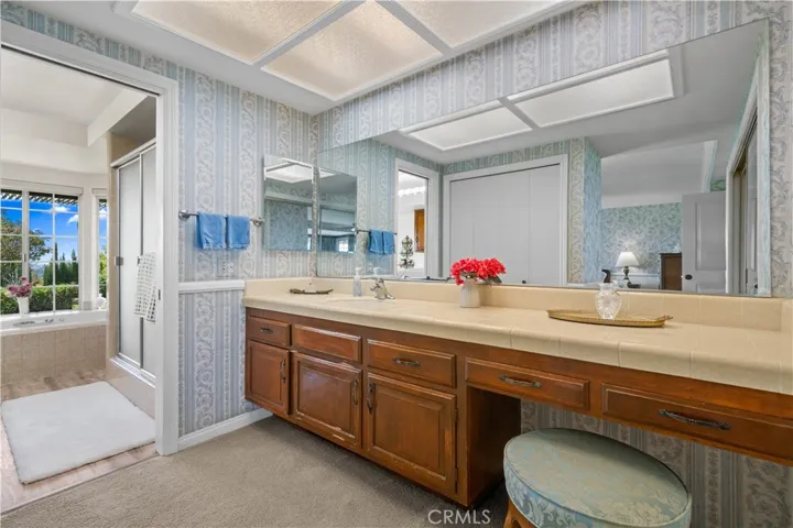 415 S Cedarhaven Way, Anaheim Hills, California 92807