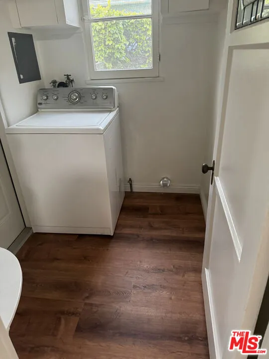 4215 Mentone Avenue, Culver City, California 90232 home-pic-25