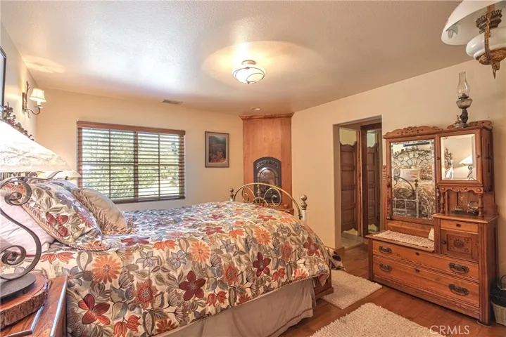 Main Floor Guest Suite 2