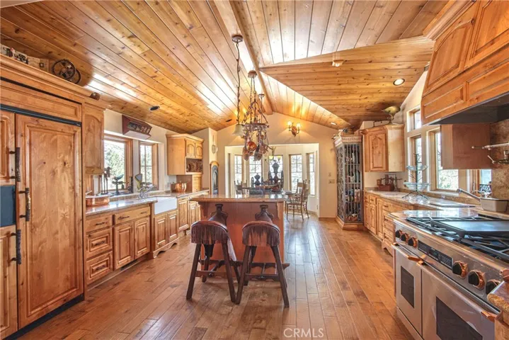 Gorgeous Chefs Kitchen