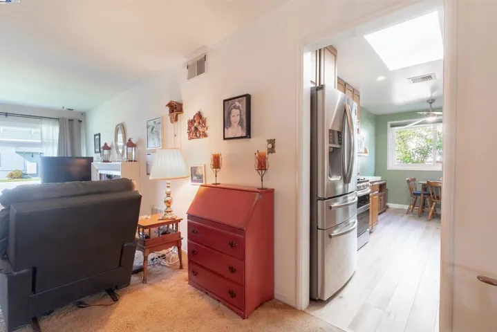 690 Crosby Pl, San Leandro, California 94579