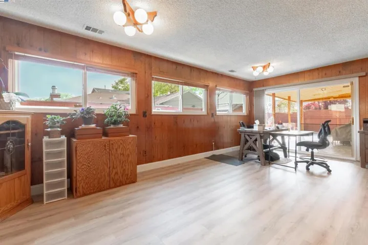 690 Crosby Pl, San Leandro, California 94579
