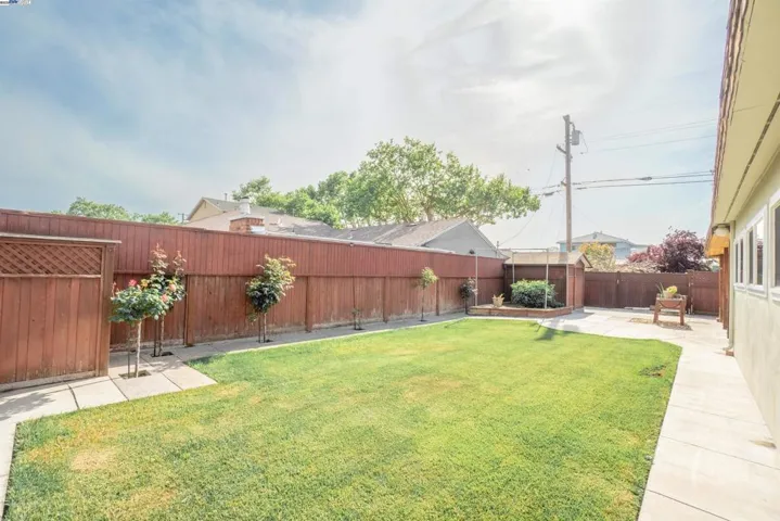 690 Crosby Pl, San Leandro, California 94579