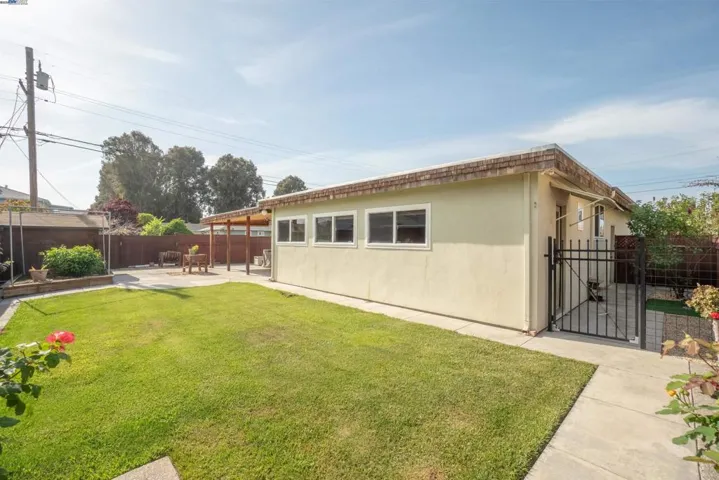 690 Crosby Pl, San Leandro, California 94579