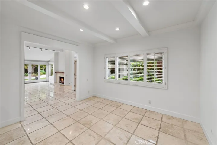 18 Shoal Drive, Corona Del Mar, California 92625