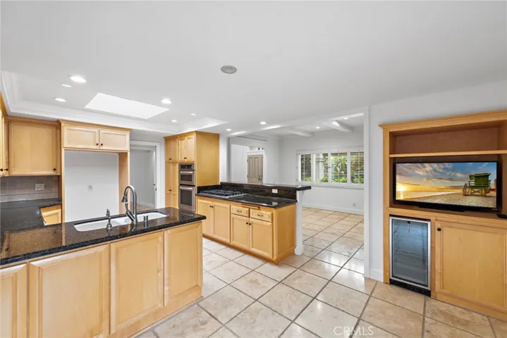 18 Shoal Drive, Corona Del Mar, California 92625