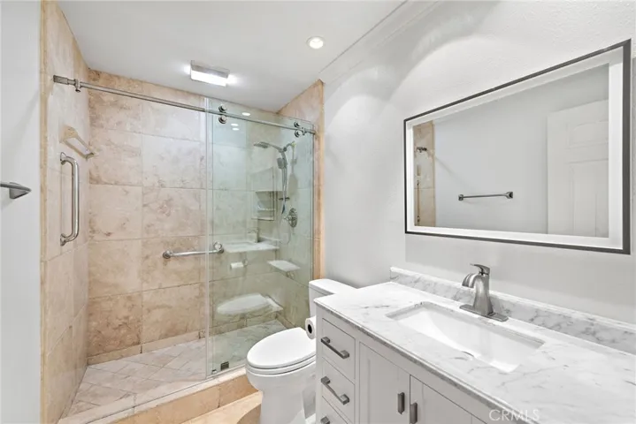 18 Shoal Drive, Corona Del Mar, California 92625
