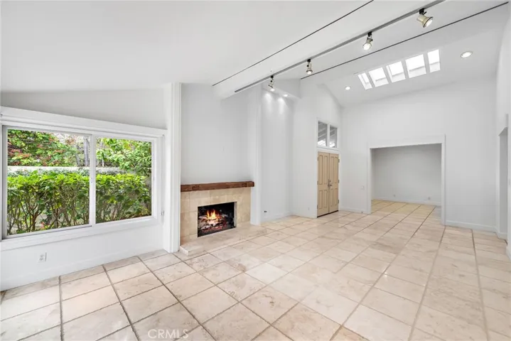 18 Shoal Drive, Corona Del Mar, California 92625